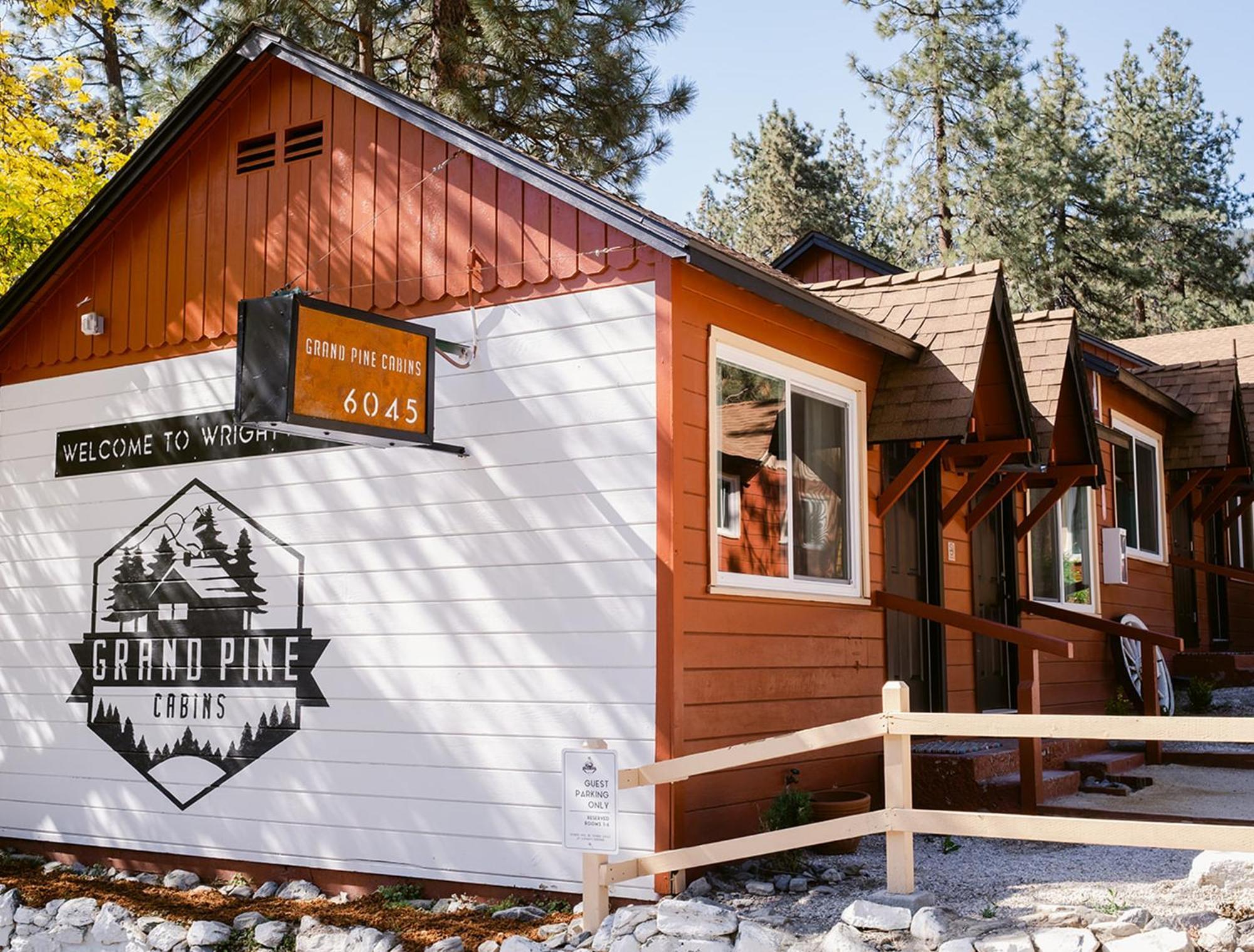 Grand Pine Cabins Райтвуд Экстерьер фото