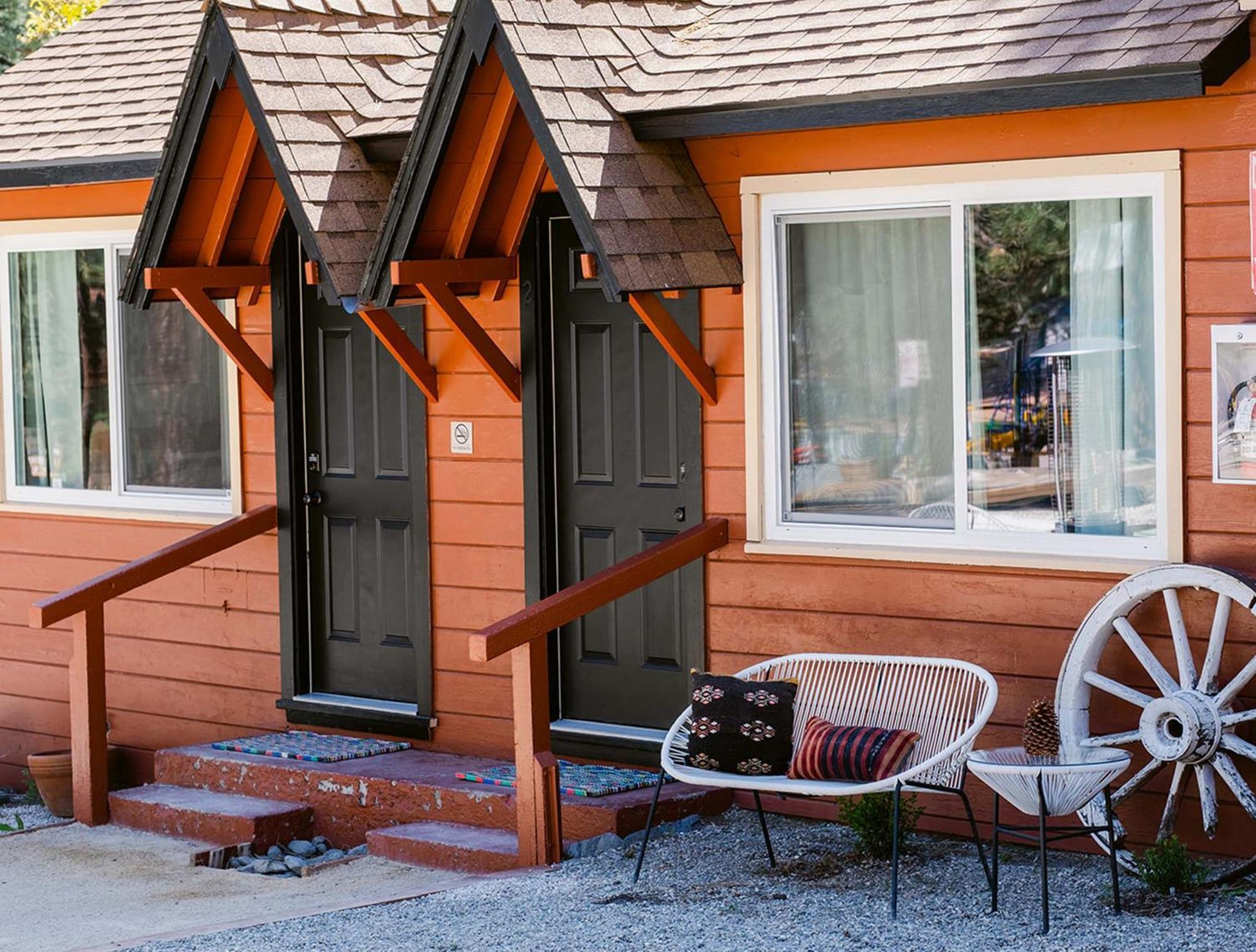 Grand Pine Cabins Райтвуд Экстерьер фото